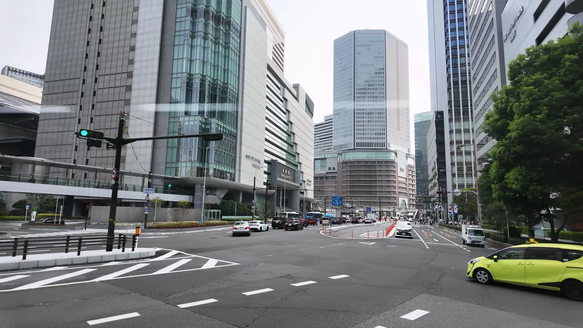 大阪地铁站大厦