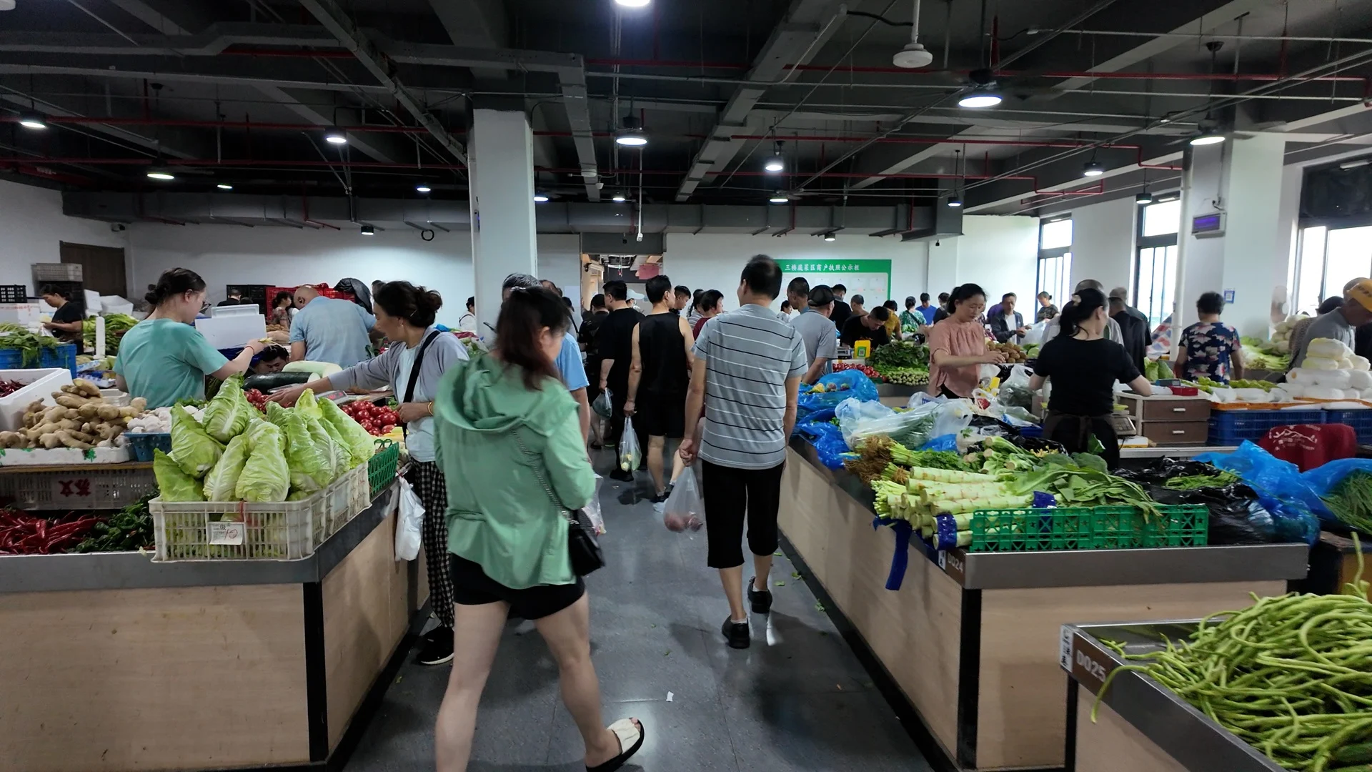 沉浸式买菜，全程无需现金，苏州朱巷农贸市场